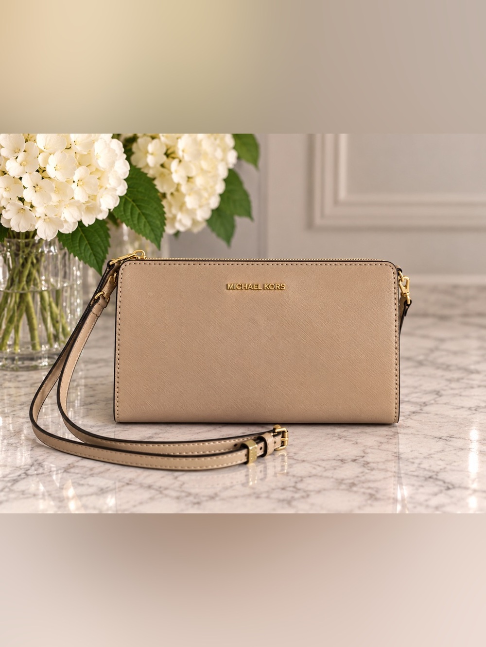 Michael Kors Jet Set Travel Crossbody Clutch - Beige Saffiano Leather NWOT